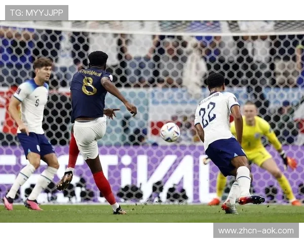 姆巴佩勺子点球后拥抱布拉欣,温情支持回应非洲杯失点阴霾 姆巴佩勺子点球后拥抱布拉欣,温情支持回应非洲杯失点阴霾